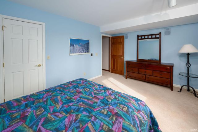 7117 Twelve Oak Court, Fort Wayne, IN 46804