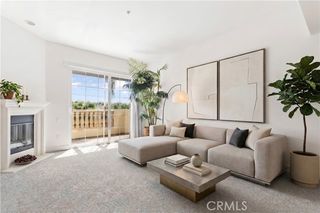 14343 Burbank Boulevard 301, Sherman Oaks, CA 91401