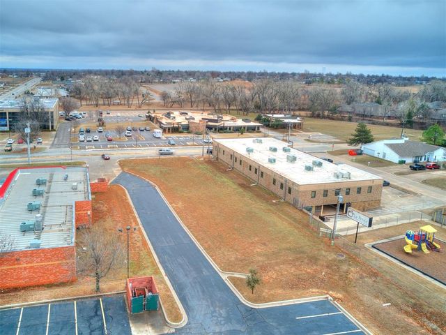 1308 Holly Avenue, Yukon, OK 73099