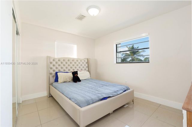 20731 NW 32nd Pl, Miami Gardens, FL 33056