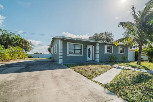 20731 NW 32nd Pl, Miami Gardens, FL 33056