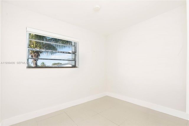 20731 NW 32nd Pl, Miami Gardens, FL 33056