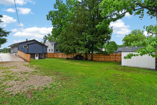 401 Harvey AVENUE, Waukesha, WI 53186