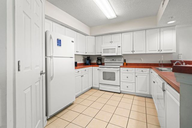 5700 N Ocean Blvd Unit 1211, North Myrtle Beach, SC 29582