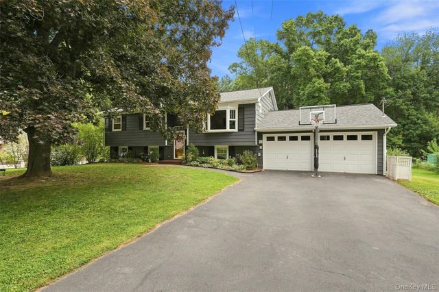 21 Smith Street, Red Hook, NY 12571