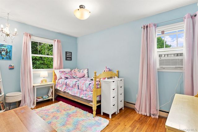 21 Smith Street, Red Hook, NY 12571