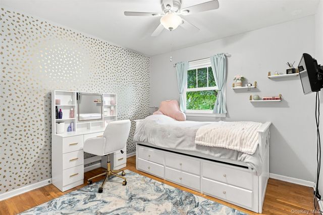 21 Smith Street, Red Hook, NY 12571
