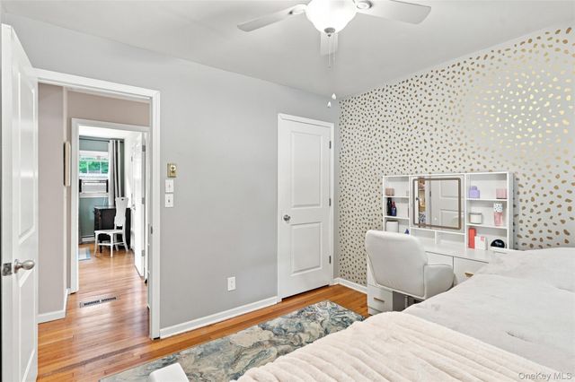 21 Smith Street, Red Hook, NY 12571