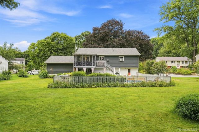 21 Smith Street, Red Hook, NY 12571