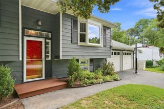 21 Smith Street, Red Hook, NY 12571