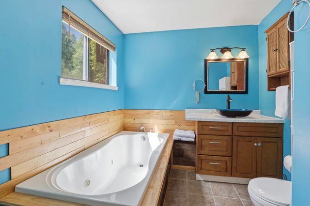 4422 RAILROAD Ave, Clayton, WA 99110