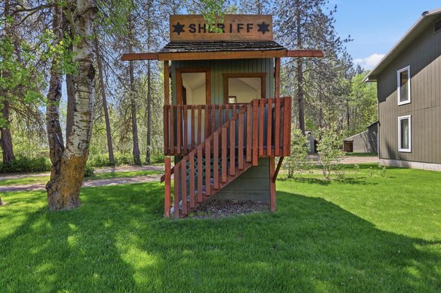 4422 RAILROAD Ave, Clayton, WA 99110