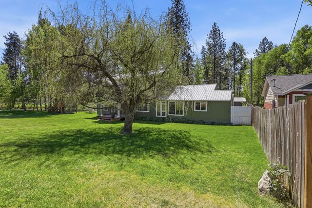4422 RAILROAD Ave, Clayton, WA 99110
