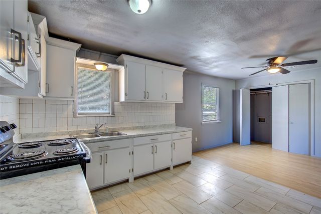 101 Mcbride Street, Lone Oak, TX 75453