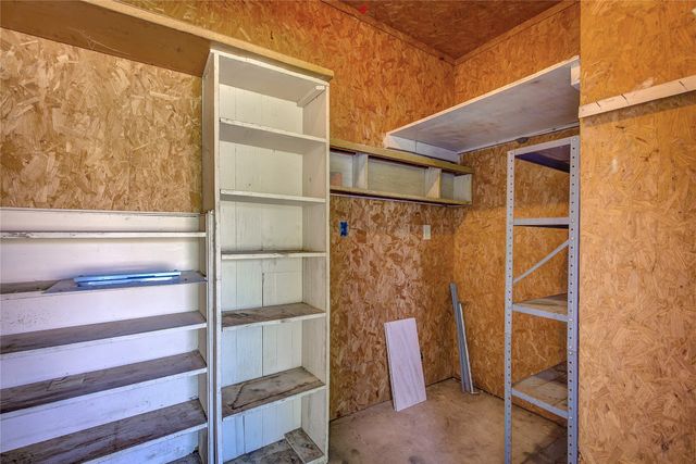 101 Mcbride Street, Lone Oak, TX 75453