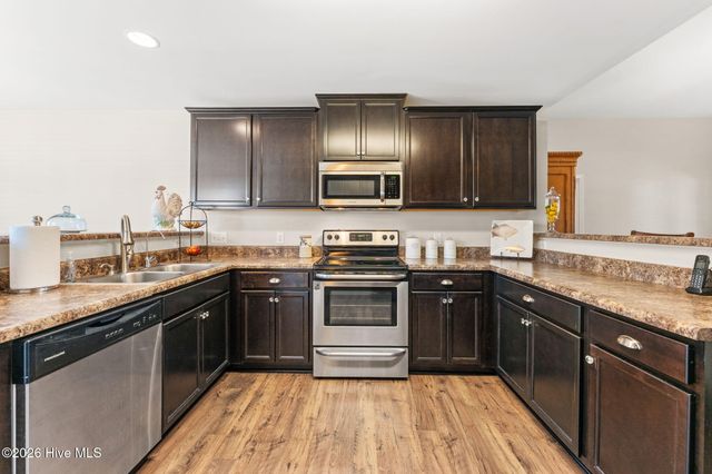 4255 Cherry Laurel Lane SE, Southport, NC 28461