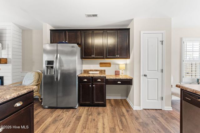 4255 Cherry Laurel Lane SE, Southport, NC 28461