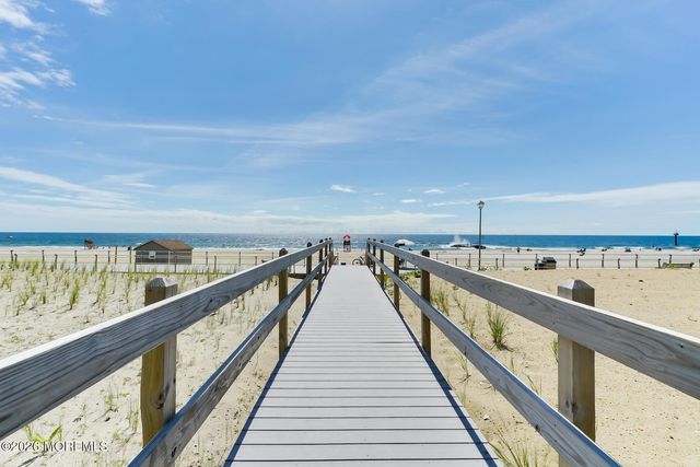 305 Stockton Boulevard, Sea Girt, NJ 08750