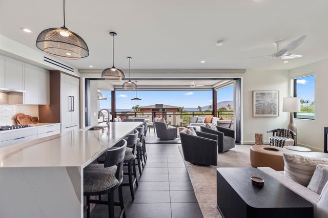 24 Kai Malu Dr Unit 102, Kihei, HI 96753