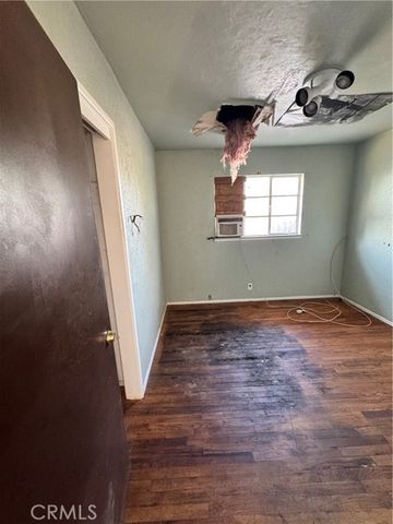 5703 E Hampton, Fresno, CA 93727