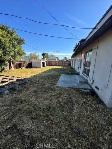 5703 E Hampton, Fresno, CA 93727