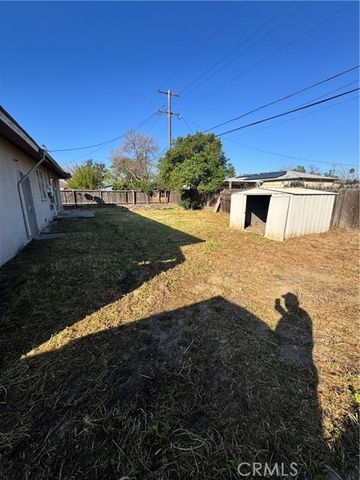 5703 E Hampton, Fresno, CA 93727