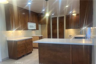 1845 N Oxford, Pasadena, CA 91104