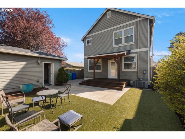 623 Ne 79TH Ave, Portland, OR 97213