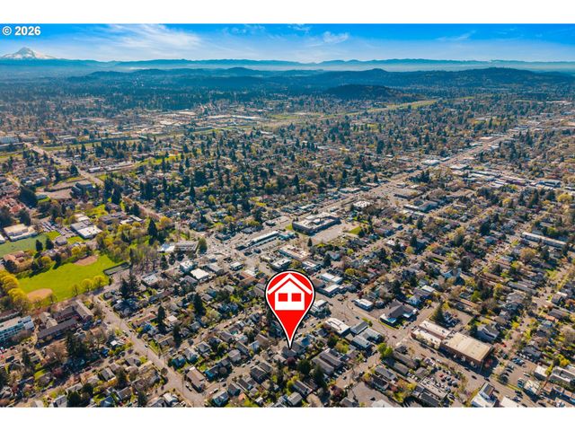 623 Ne 79TH Ave, Portland, OR 97213