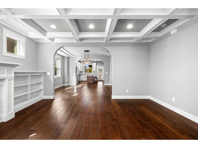 623 Ne 79TH Ave, Portland, OR 97213