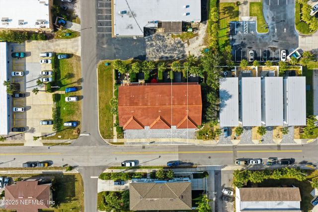 1330 2ND Street S E, Jacksonville Beach, FL 32250