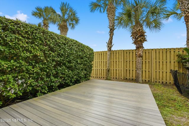 1330 2ND Street S E, Jacksonville Beach, FL 32250