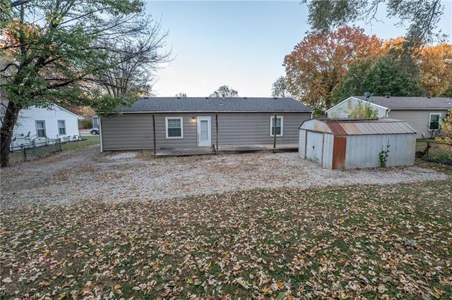 1110 N Swope Drive, Independence, MO 64056
