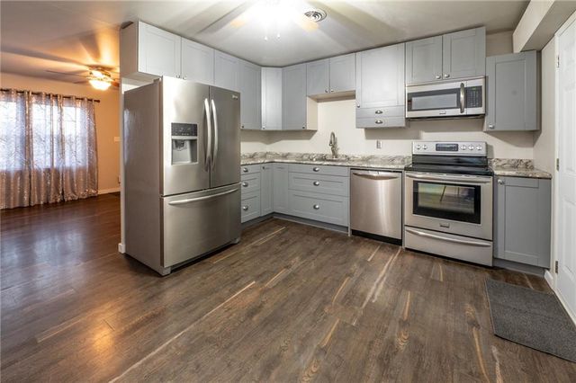 1110 N Swope Drive, Independence, MO 64056