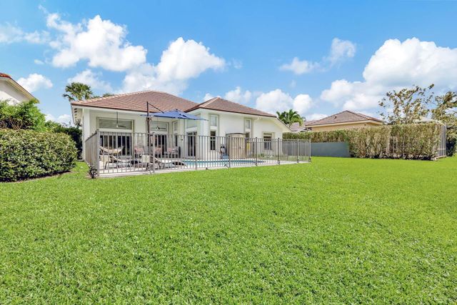 1651 Lakefield N Court, Wellington, FL 33414