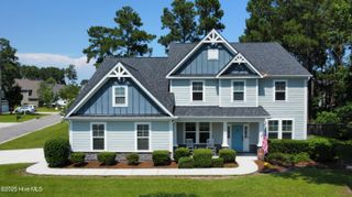 100 E Goldeneye Court, Sneads Ferry, NC 28460