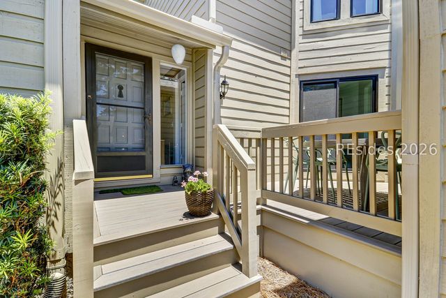 40 Planters Wood Dr Apt 2518, Hilton Head Island, SC 29928