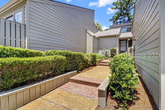 40 Planters Wood Dr Apt 2518, Hilton Head Island, SC 29928