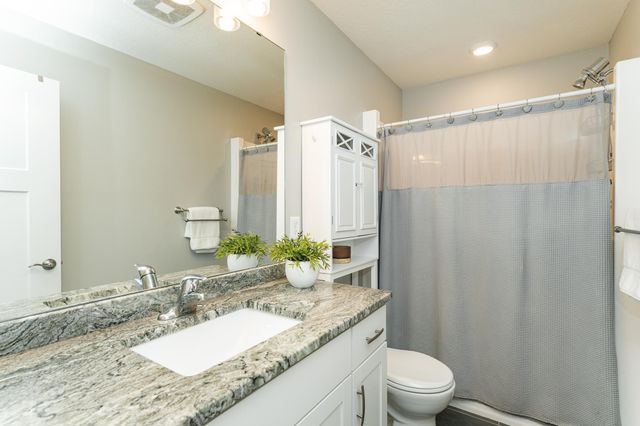 310 Sunnydale Lane SE, Rochester, MN 55904