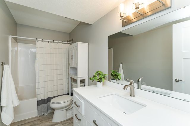 310 Sunnydale Lane SE, Rochester, MN 55904