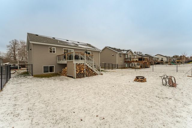 310 Sunnydale Lane SE, Rochester, MN 55904