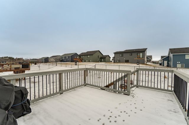 310 Sunnydale Lane SE, Rochester, MN 55904