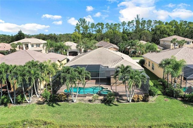 6592 Marbella LN, Naples, FL 34105