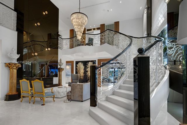 176 S Hibiscus Drive, Miami Beach, FL 33139