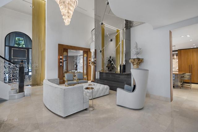 176 S Hibiscus Drive, Miami Beach, FL 33139