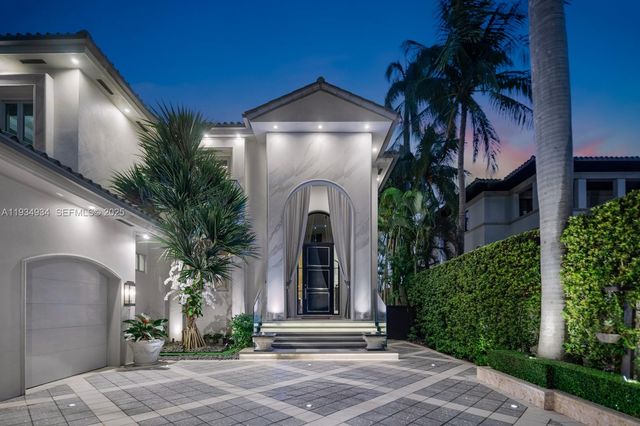 176 S Hibiscus Drive, Miami Beach, FL 33139