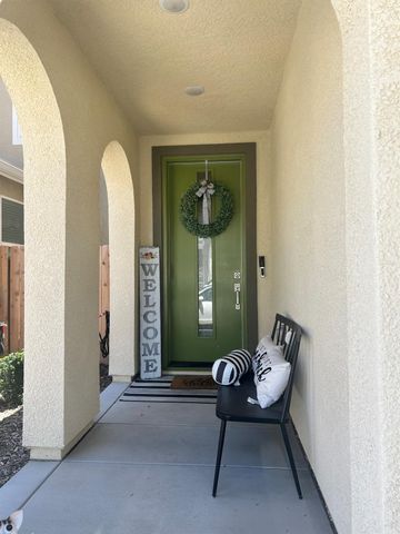 1122 Elevations Way W, Madera, CA 93636