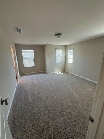 1122 Elevations Way W, Madera, CA 93636