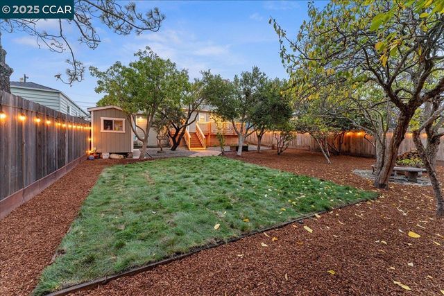 951 Yuba St, Richmond, CA 94805