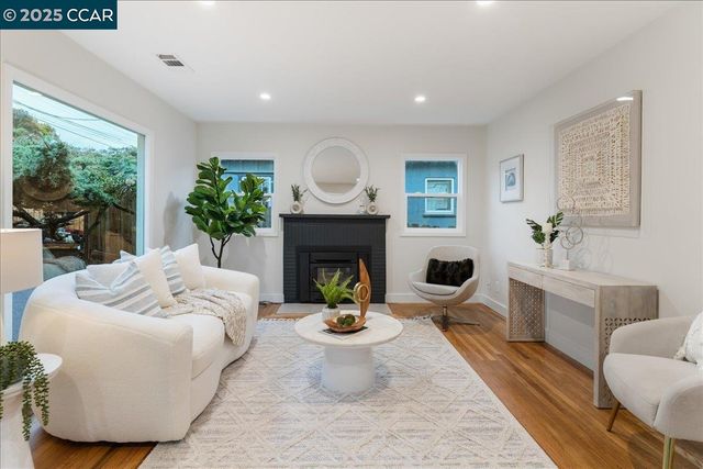 951 Yuba St, Richmond, CA 94805